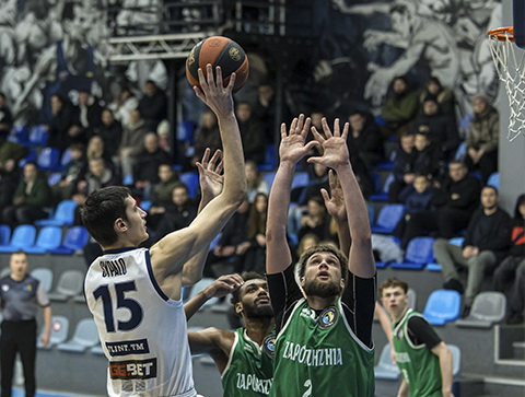 Чемпіон не дозволив зачепитися за результат